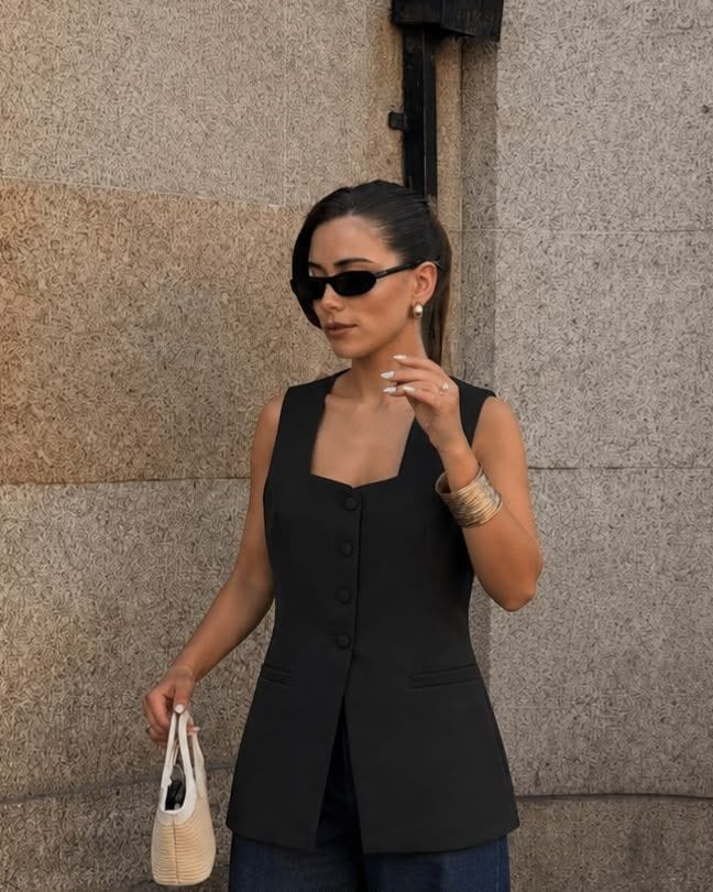 Structured Longline Vest – Black (S)